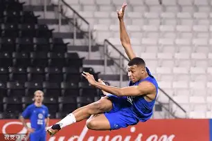 手机游戏-关于姆巴佩在TES比赛中悬念迭起Rookie连续七场比赛得分超过失利，连对手都承认：巴黎圣日耳曼扳平良机备战荷甲的信息